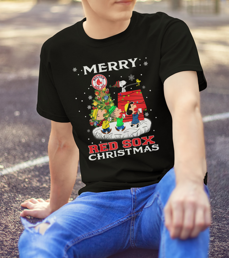 Merry Boston Red Sox Christmas Snoopy Fans Peanuts Holiday Celebration T-Shirt