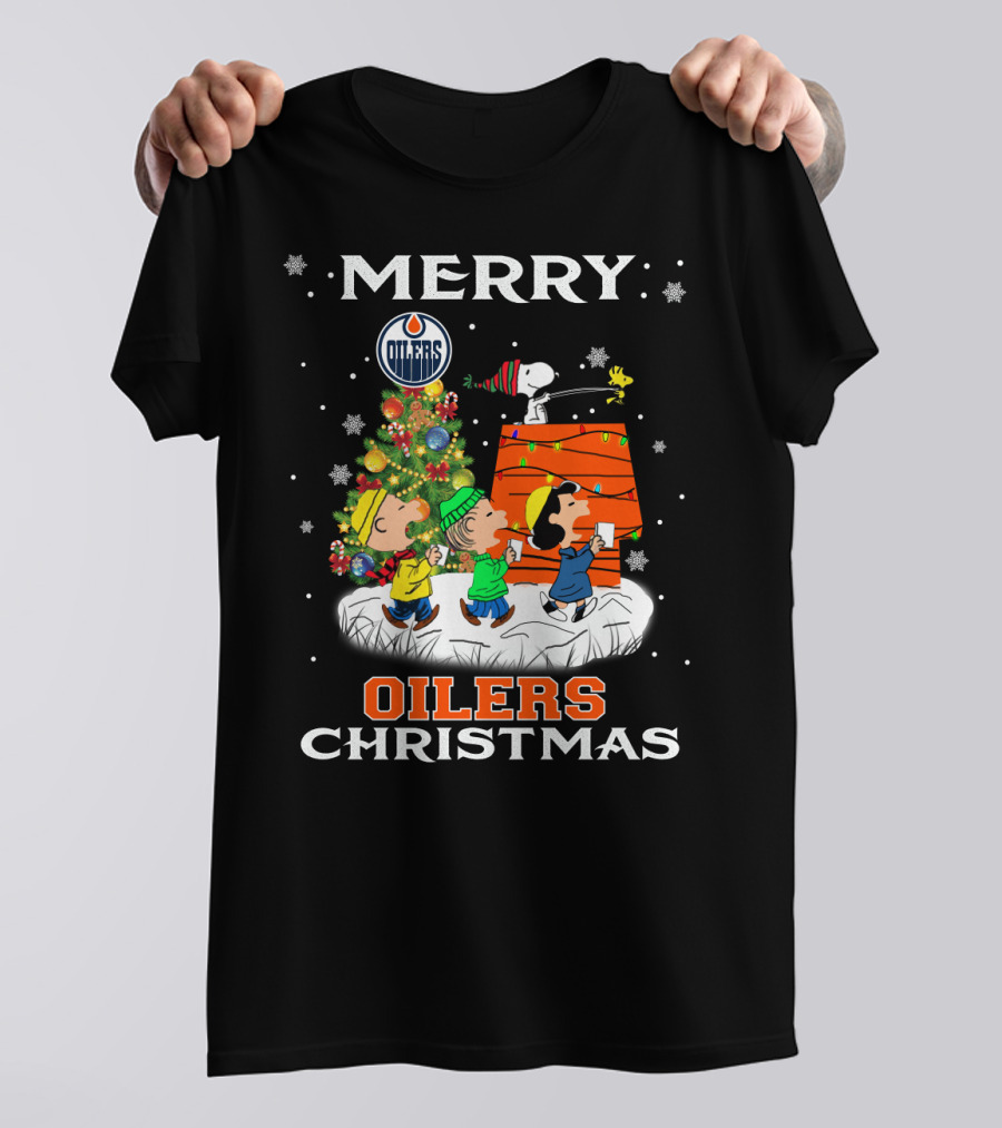 Merry Edmonton Oilers Christmas Snoopy Fans Peanuts Tree Charlie Brown Snoopy Woodstock T-Shirt