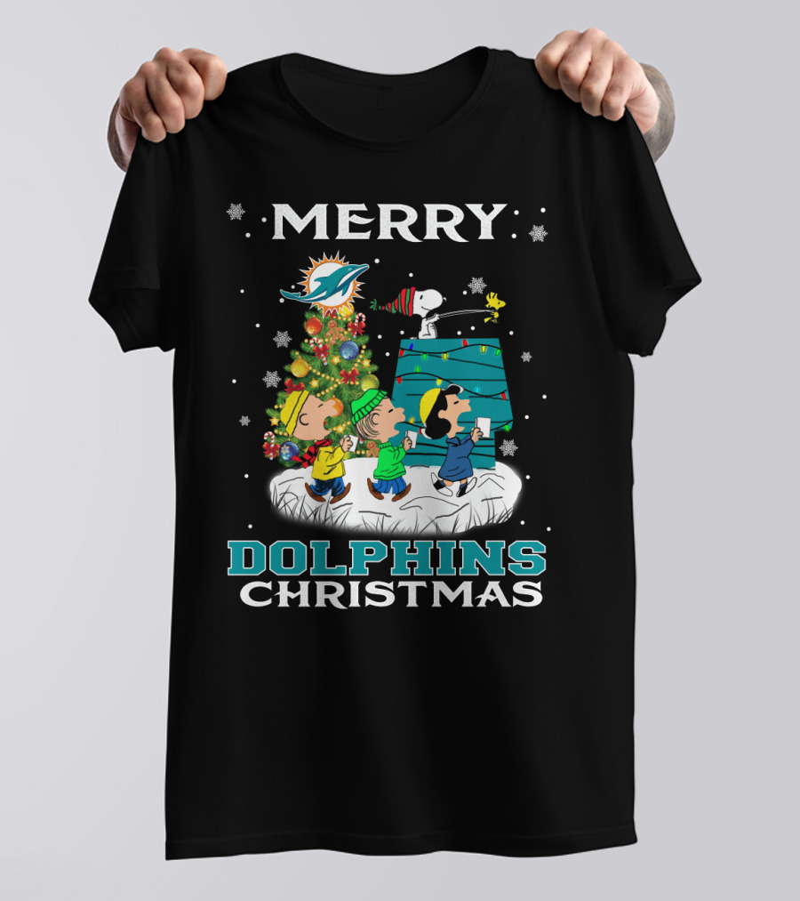 Merry Miami Dolphins Christmas With Snoopy And Friends T-Shirt