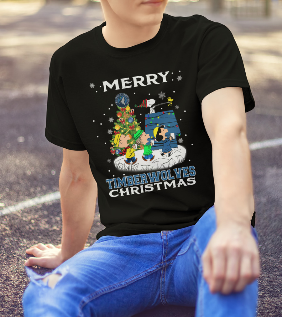 Merry Minnesota Timberwolves Christmas Snoopy And Friends Caroling T-Shirt