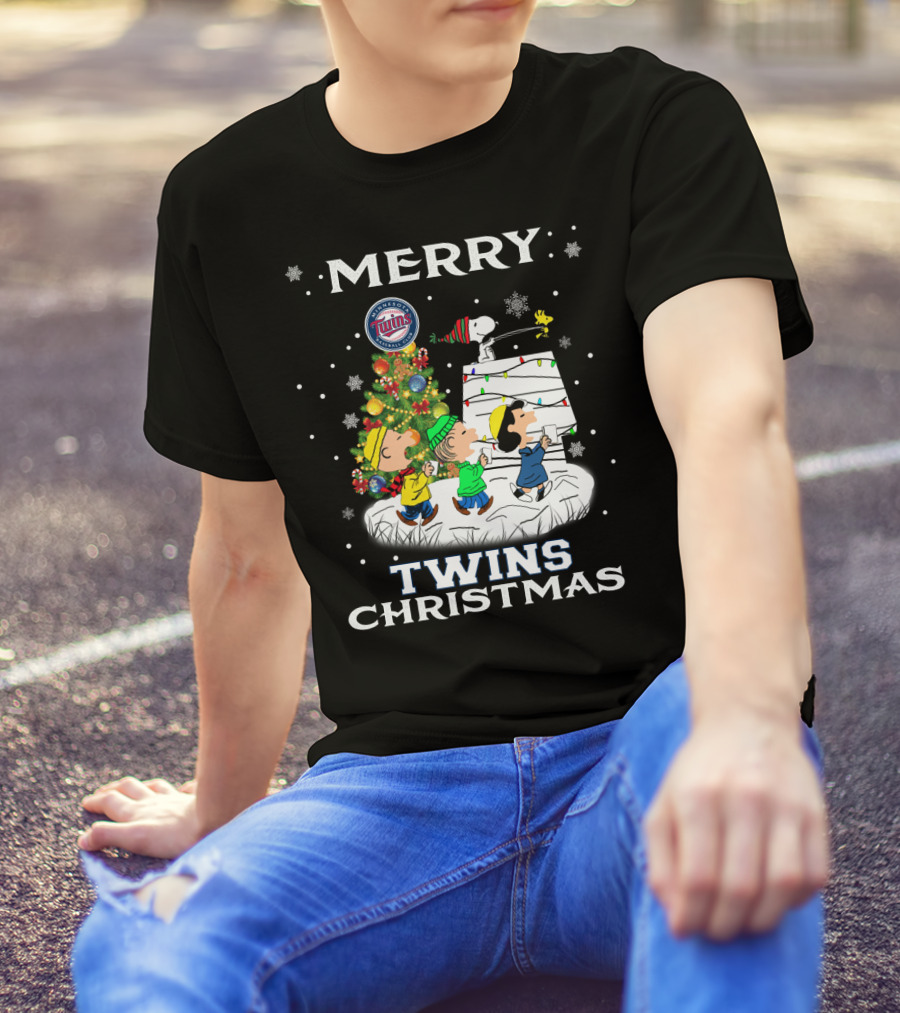 Merry Minnesota Twins Christmas Snoopy Charlie Brown Tree Woodstock T-Shirt