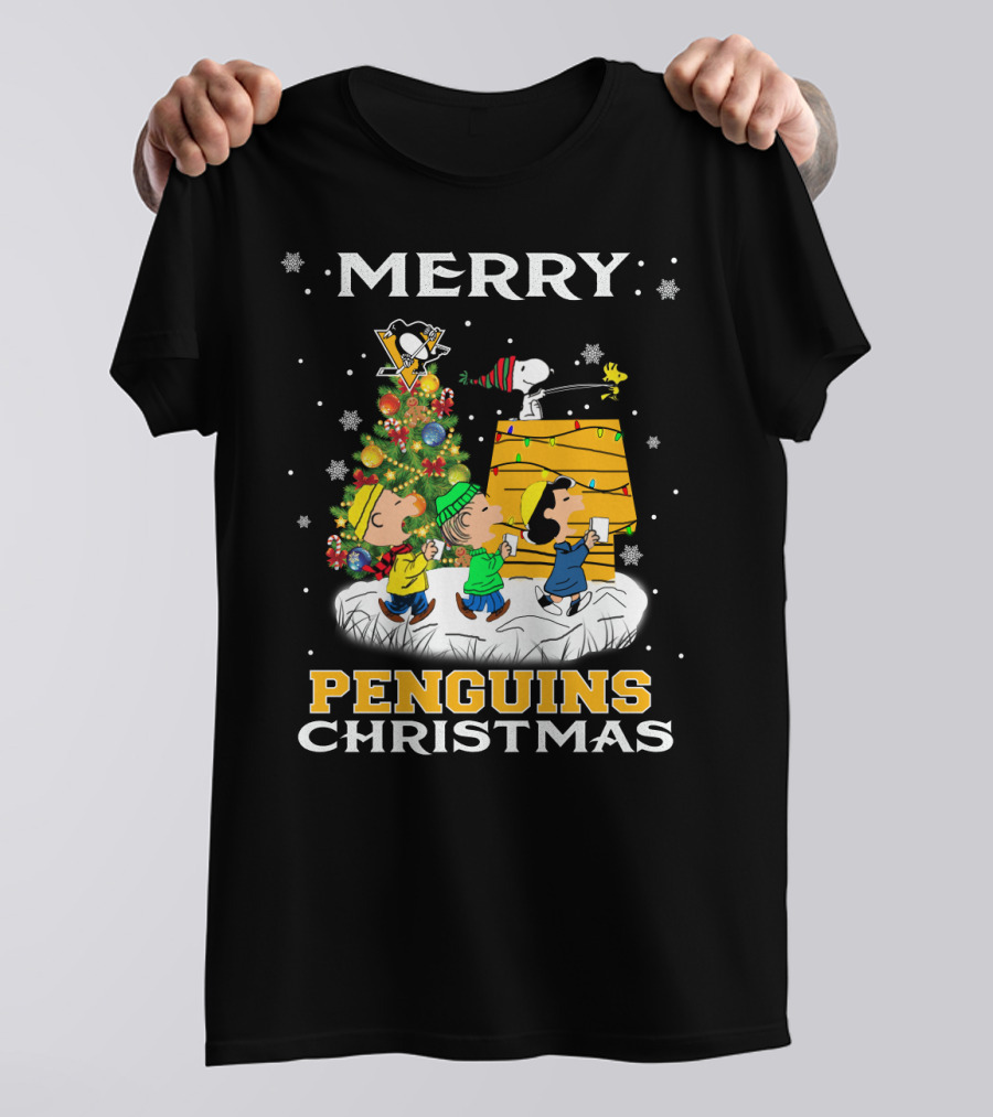 Merry Penguins Christmas Snoopy And Friends Tree T-Shirt