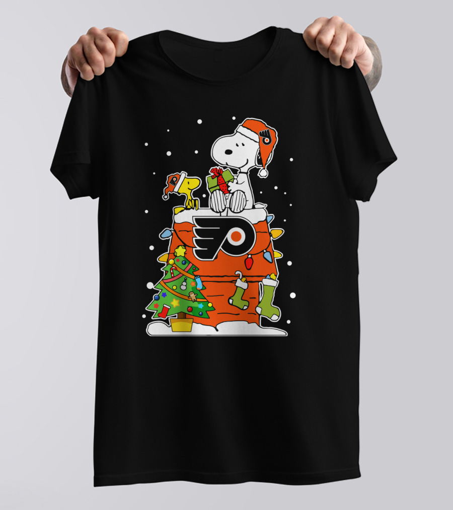 Snoopy Philadelphia Flyers Christmas Celebration With Woodstock And Gifts T-Shirt