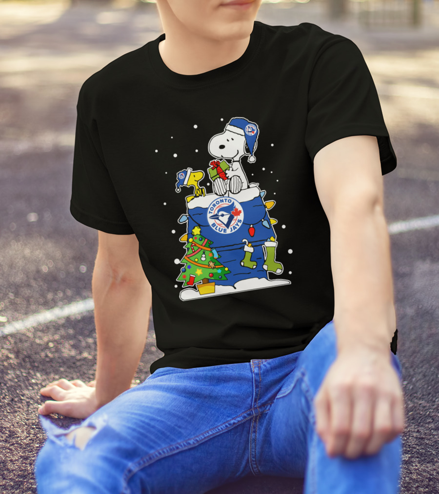Toronto Blue Jays Snoopy Holiday Christmas Peanuts Fan T-Shirt