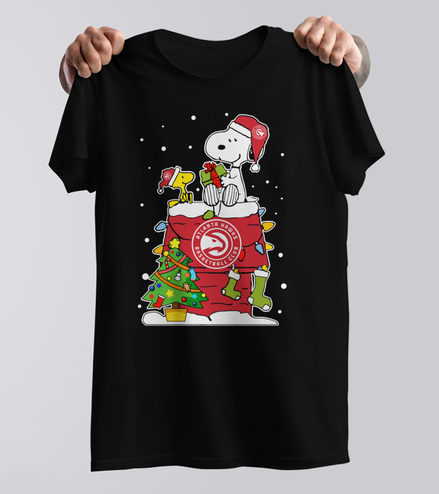 Atlanta Hawks Basketball Club Christmas Snoopy And Woodstock T-Shirt