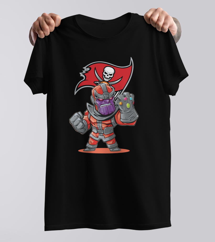 Thanos Tampa Bay Buccaneers Fans Crossover Character With Infinity Gauntlet T-Shirt