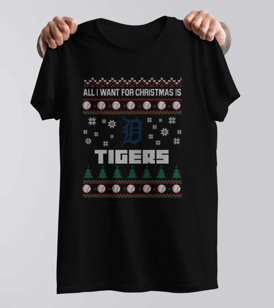 All I Want For Christmas Is Detroit Tigers Snowflakes Baseball Ornaments T-Shirt