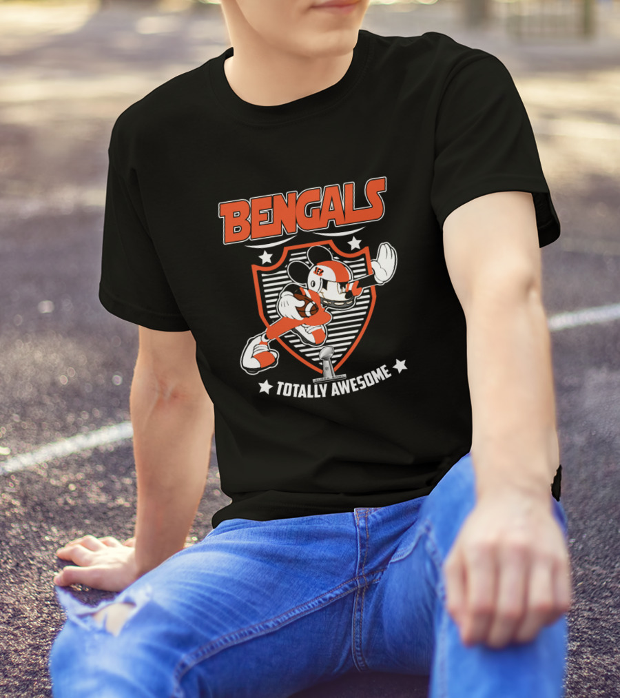 Bengals Totally Awesome Football Mouse Fans T-Shirt