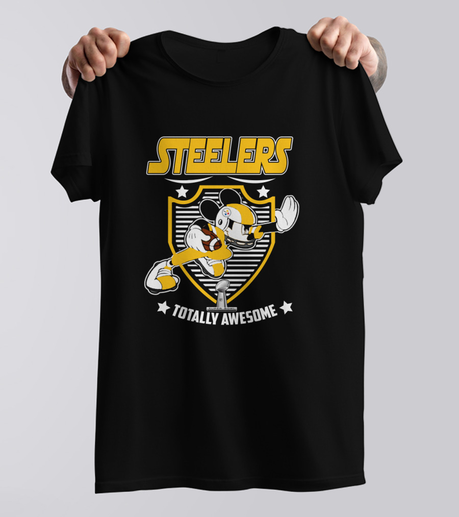 Steelers Totally Awesome Mickey Fans Running Football Theme T-Shirt