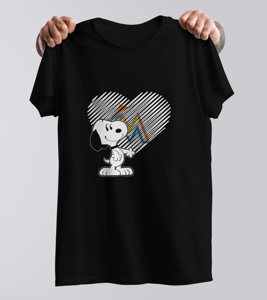 Miami Marlins Snoopy Heart Design With Classic Peanuts T-Shirt