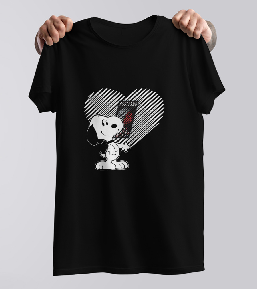 Snoopy Hearts Portland Trail Blazers Fans T-Shirt