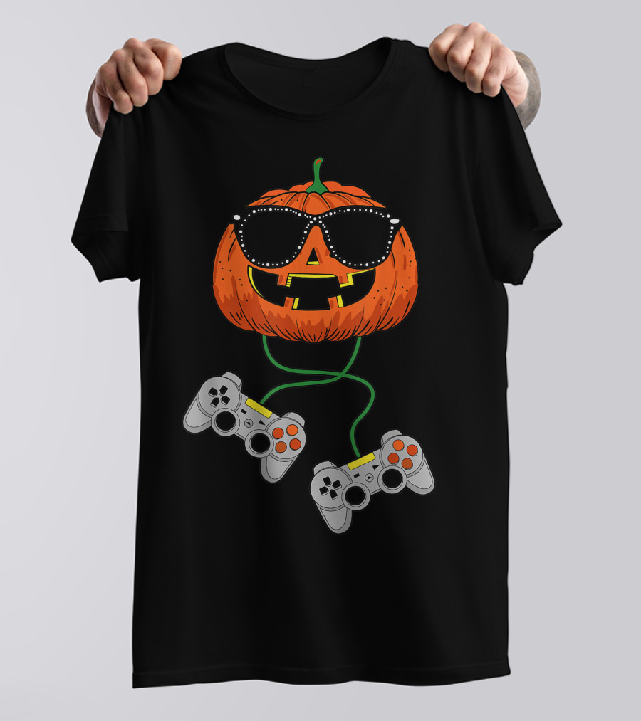 Halloween Jack O Lantern Gamer With Sunglasses And Game Controllers T-Shirt