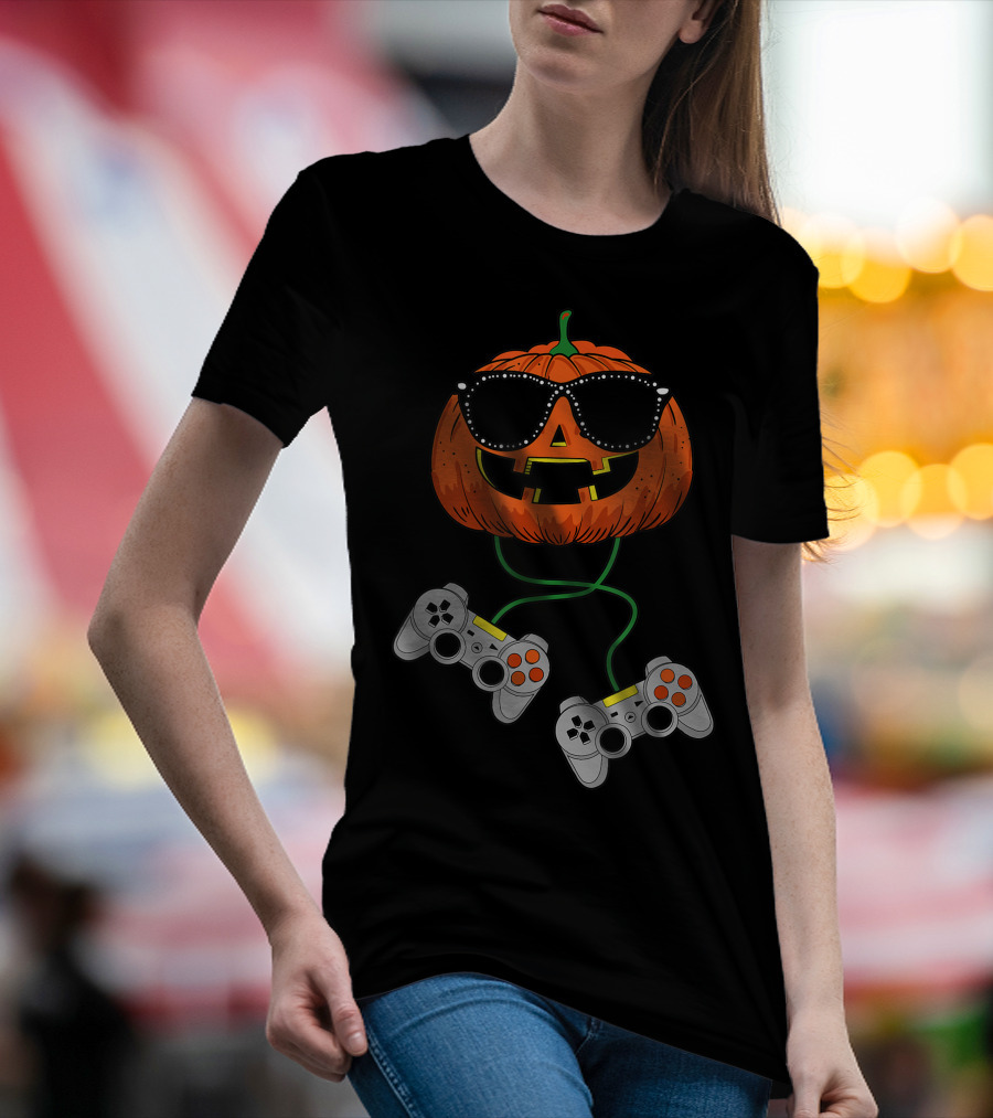 Halloween Jack O Lantern Gamer With Sunglasses And Game Controllers T-Shirt