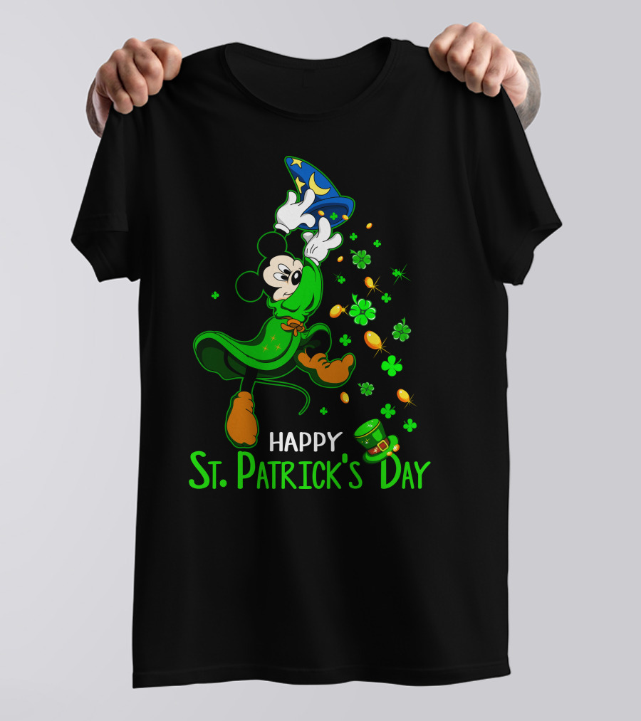 HAPPY ST. PATRICK'S DAY LUCKY CLOVERS MAGIC HAT T-Shirt