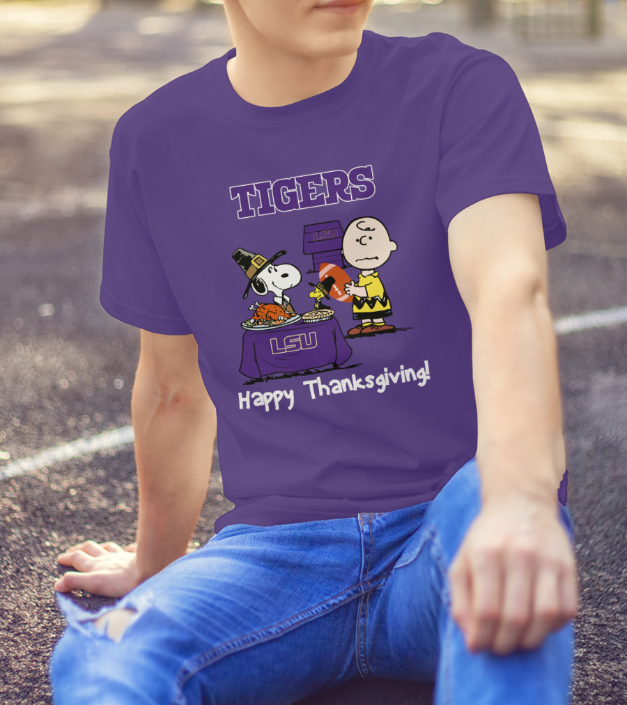 LSU Tigers Snoopy And Charlie Brown Thanksgiving Football T-Shirt