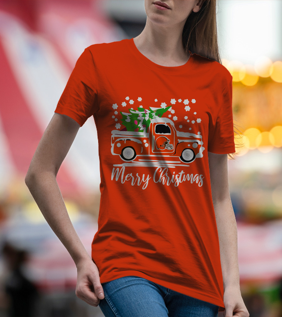 Cleveland Browns Merry Christmas Vintage Car With Christmas Tree T-Shirt