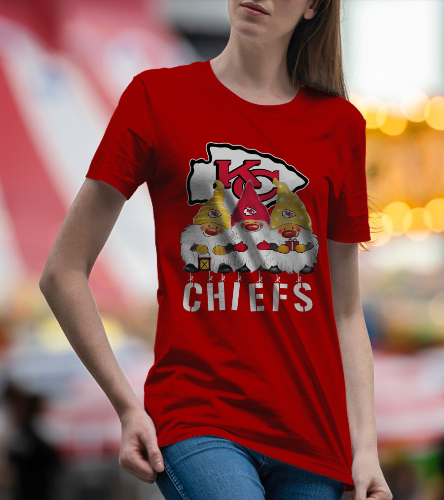 Kansas City Chiefs Merry Christmas Happy Holidays Gnomes T-Shirt