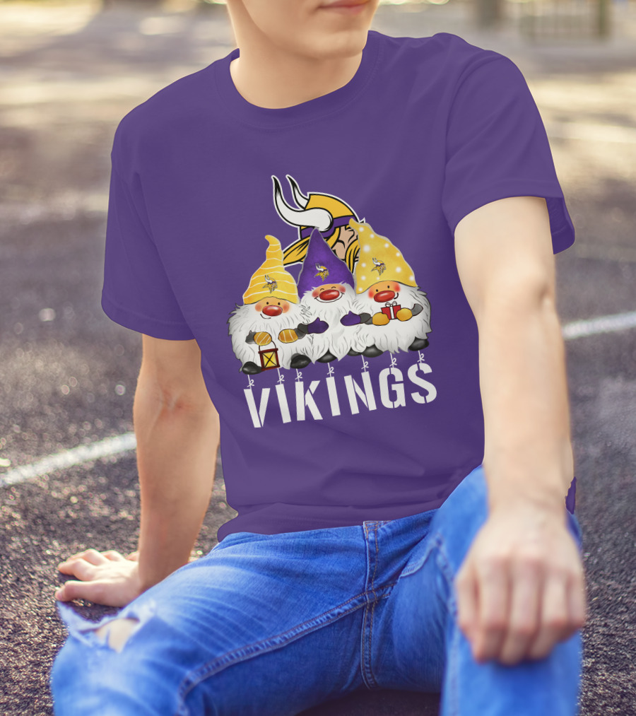 Minnesota Vikings Merry Christmas Happy Holidays Gnomes T-Shirt