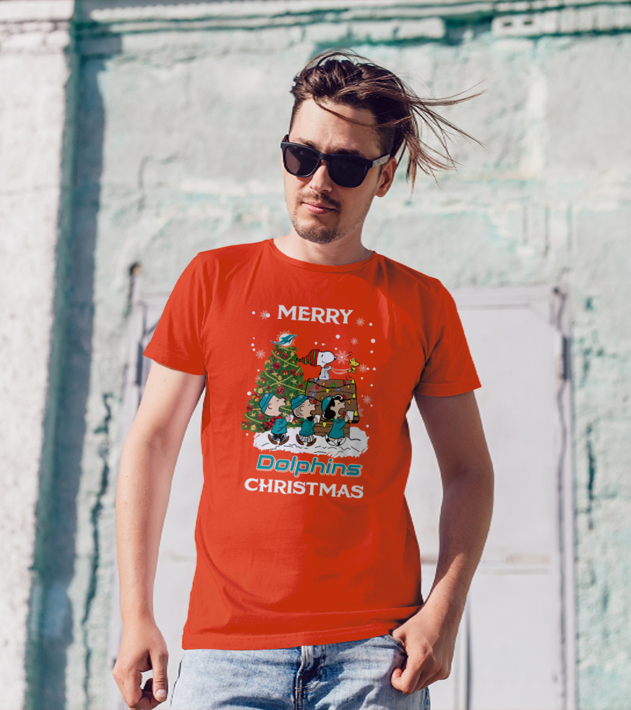 Merry Dolphins Christmas Peanuts Characters With Tree Miami T-Shirt