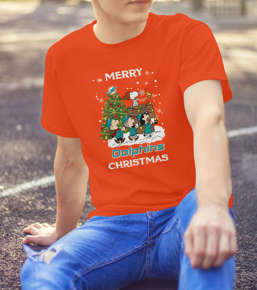 Merry Dolphins Christmas Peanuts Characters With Tree Miami T-Shirt