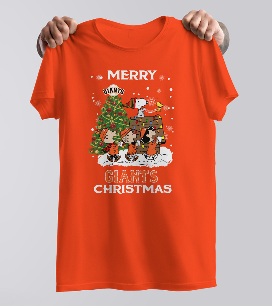 Merry Christmas San Francisco Giants Peanuts Tree T-Shirt
