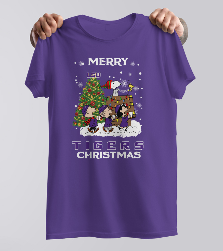 Lsu Tigers Merry Christmas Snoopy Christmas Tree Peanuts T-Shirt