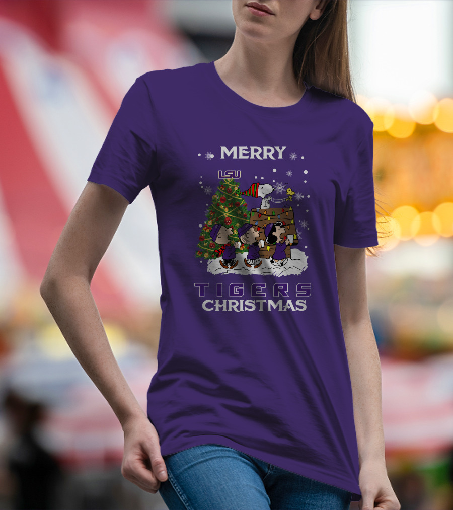 Lsu Tigers Merry Christmas Snoopy Christmas Tree Peanuts T-Shirt