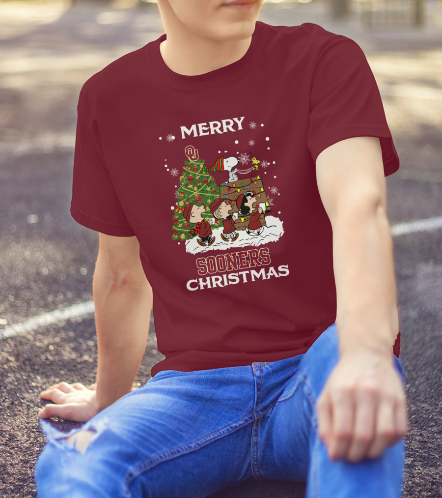 Merry Christmas Snoopy Oklahoma Sooners Christmas Tree Peanuts T-Shirt