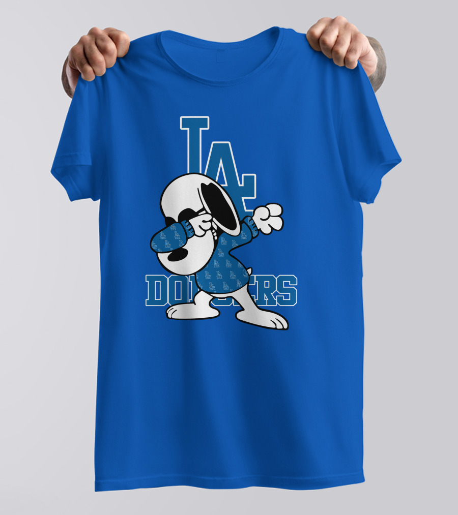 Los Angeles Dodgers Snoopy Dabbing LA T-Shirt