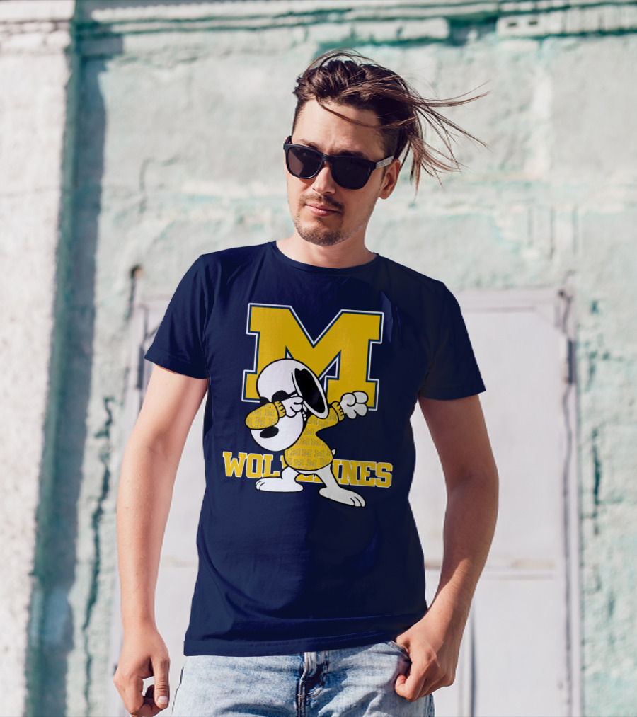 Michigan Wolverines Snoopy Dab With Block M T-Shirt