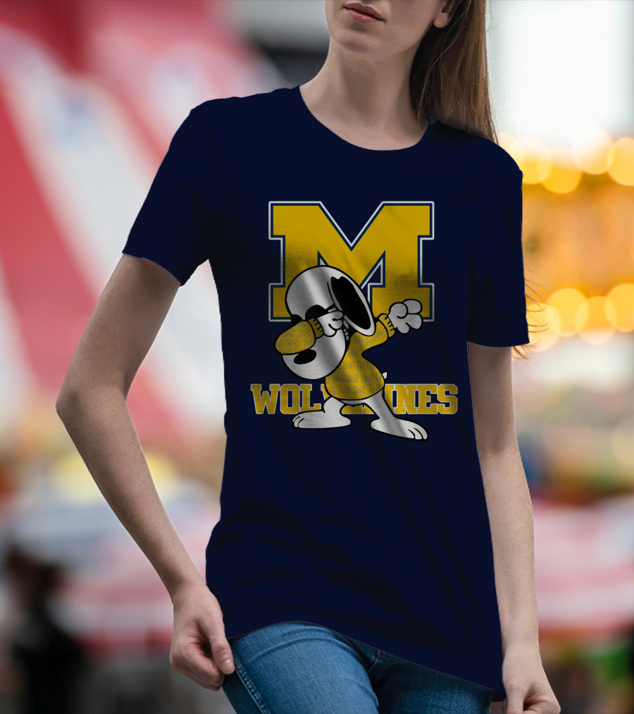 Michigan Wolverines Snoopy Dab With Block M T-Shirt