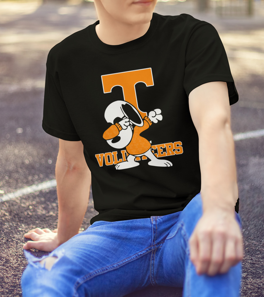 Tennessee Volunteers Snoopy Dabbing T-Shirt