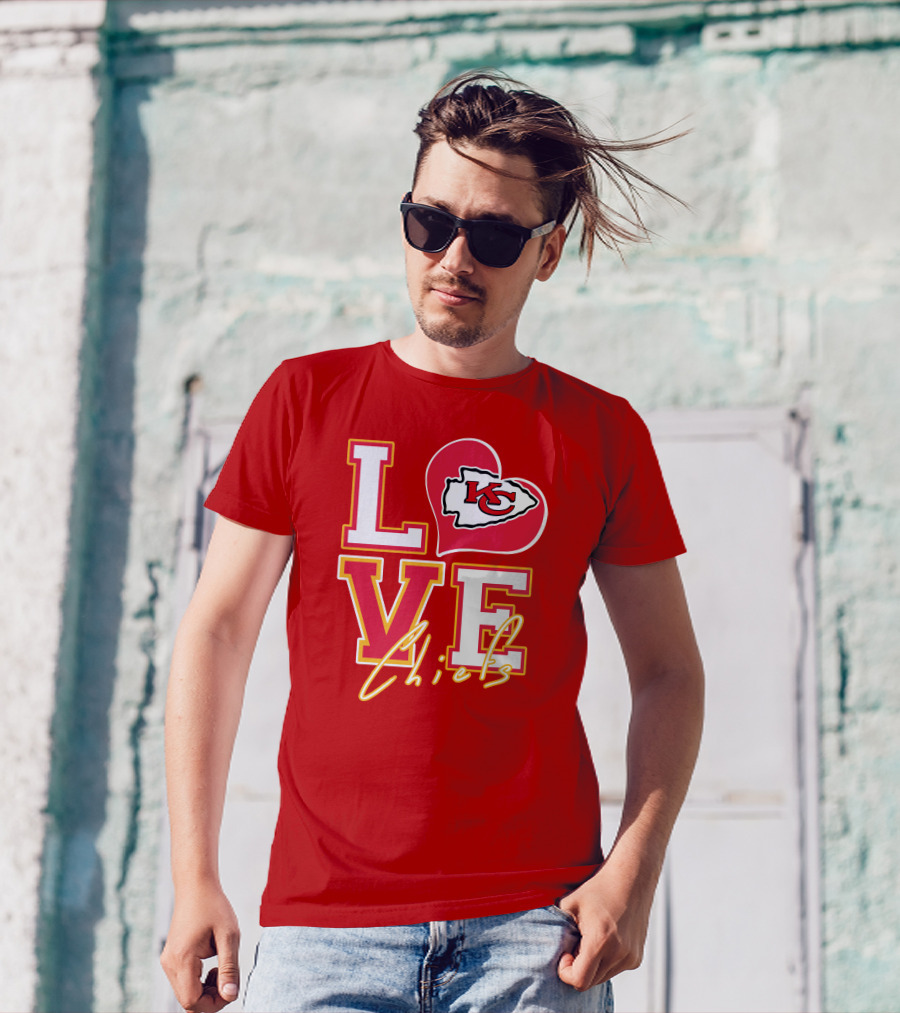 LOVE Chiefs KC Arrowhead Heart T-Shirt