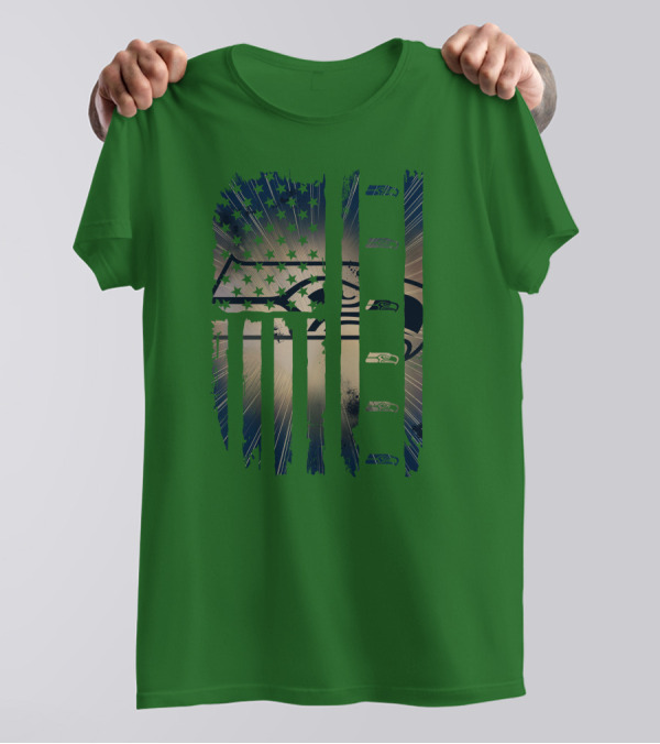 Seattle Seahawks American Flag Distressed Vintage T-Shirt
