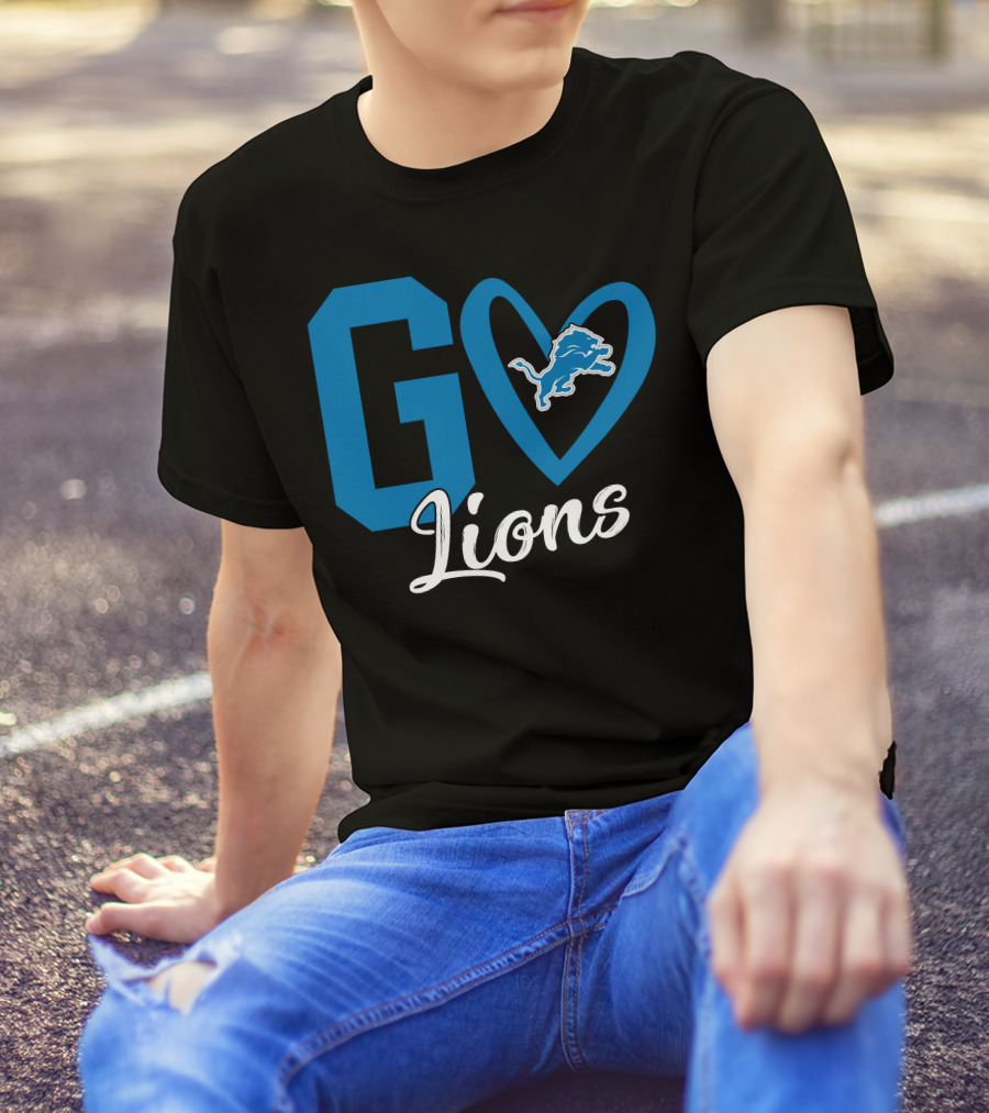 Go Lions Heart Detroit Lions T-Shirt