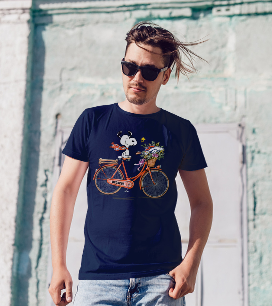 Denver Broncos Snoopy On Bicycle With Woodstock And Helmet T-Shirt