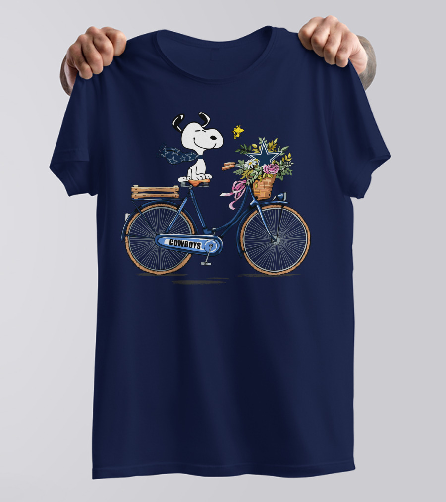 Dallas Cowboys Snoopy On Bicycle With Flowers And Star Basket T-Shirt