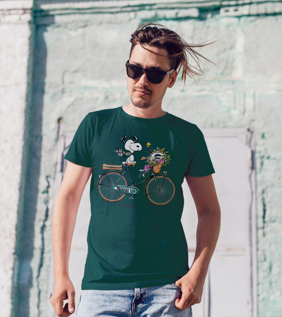 Packers Snoopy On Bicycle With Flowers And Woodstock T-Shirt