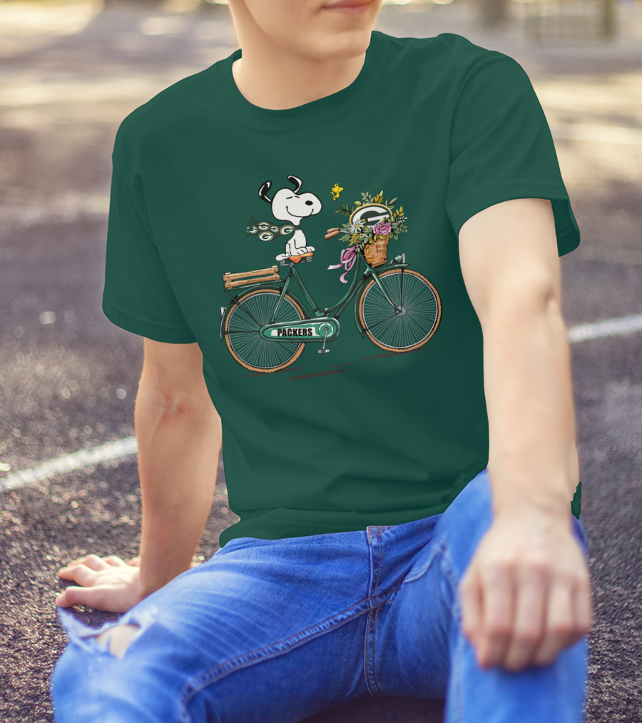 Packers Snoopy On Bicycle With Flowers And Woodstock T-Shirt