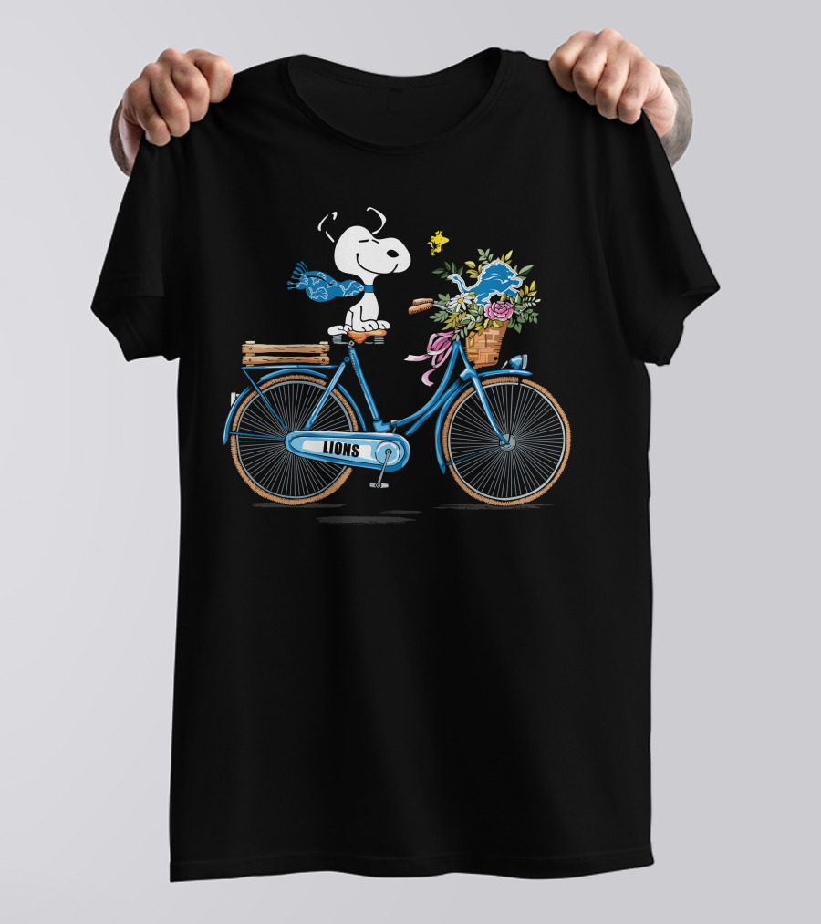Detroit Lions Snoopy On Bicycle With Woodstock And Flowers T-Shirt