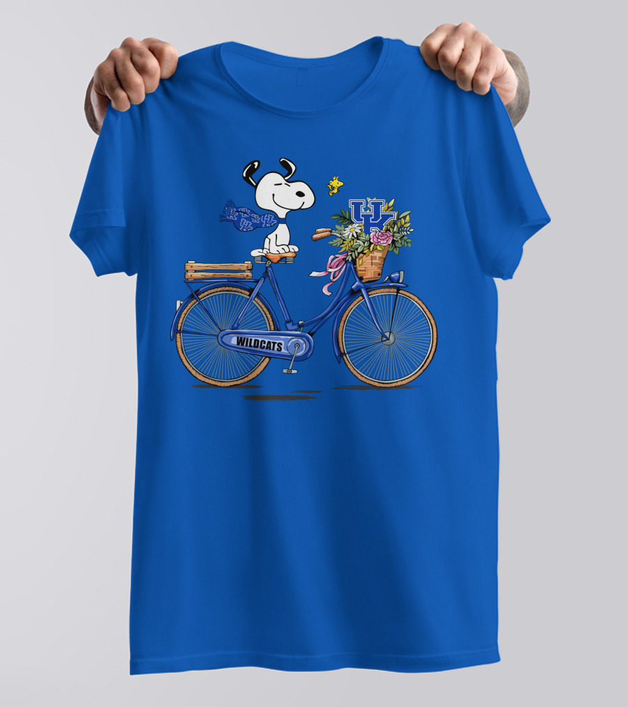 Kentucky Wildcats Snoopy On Bicycle With Flowers And UK T-Shirt