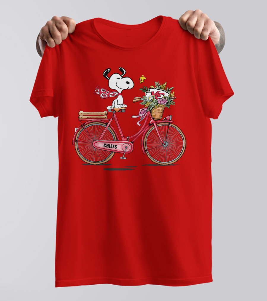 Kansas City Chiefs Snoopy Bicycle Flowers T-Shirt