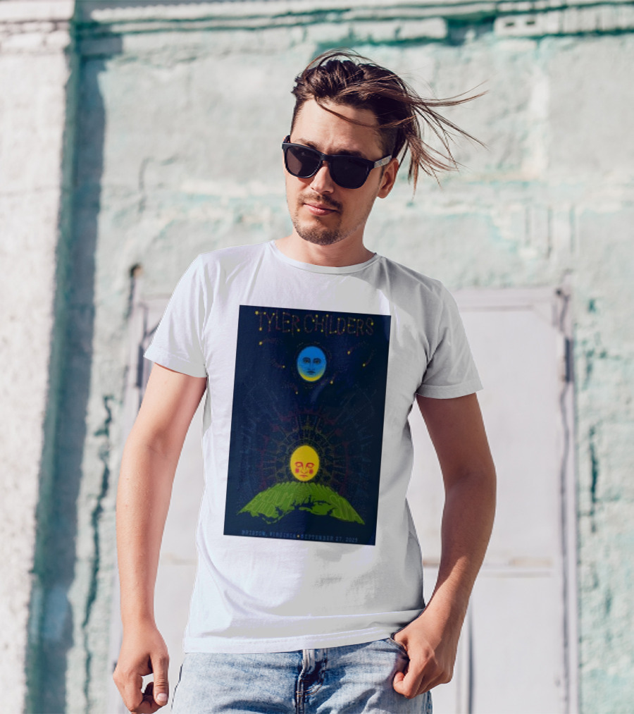 Tyler Childers Bristow Virginia September 27 2025 Medium Build Sola Blue Moon Yellow Sun T-Shirt