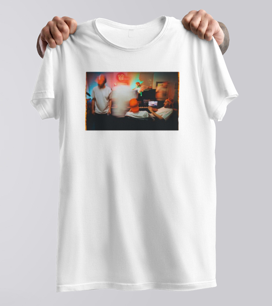 "Evidence Unlearning Studio Orange Hat Musicians In Creative Space" T-Shirt