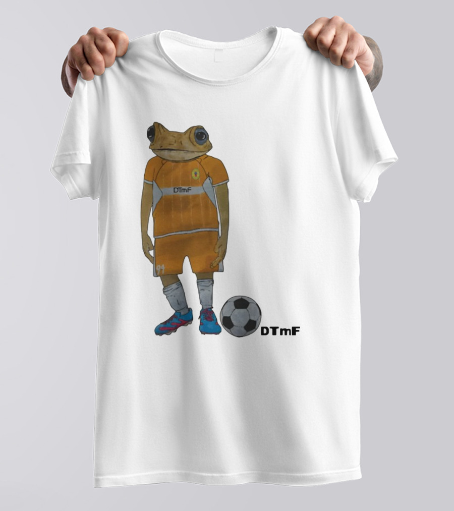 Dtmf 91 Frog Soccer Player With Ball T-Shirt