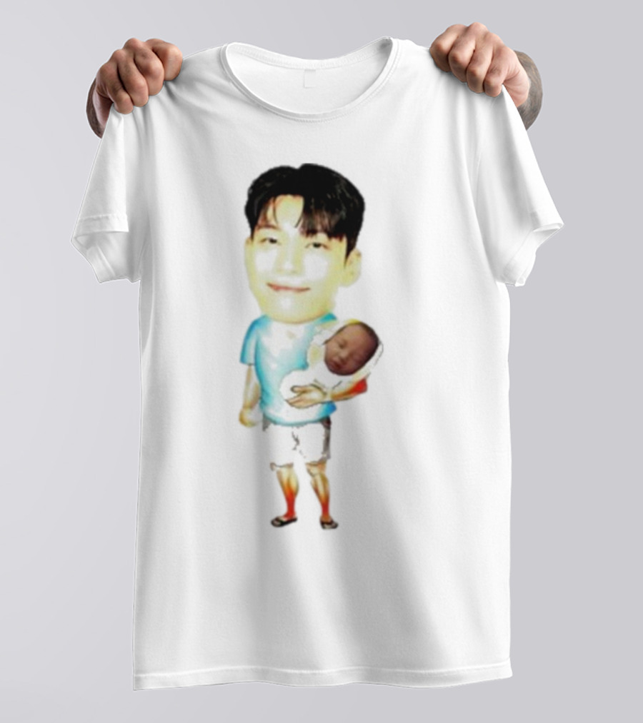 Papa Front Man Squid Game Player 222 Wi Ha Carrying Baby T-Shirt