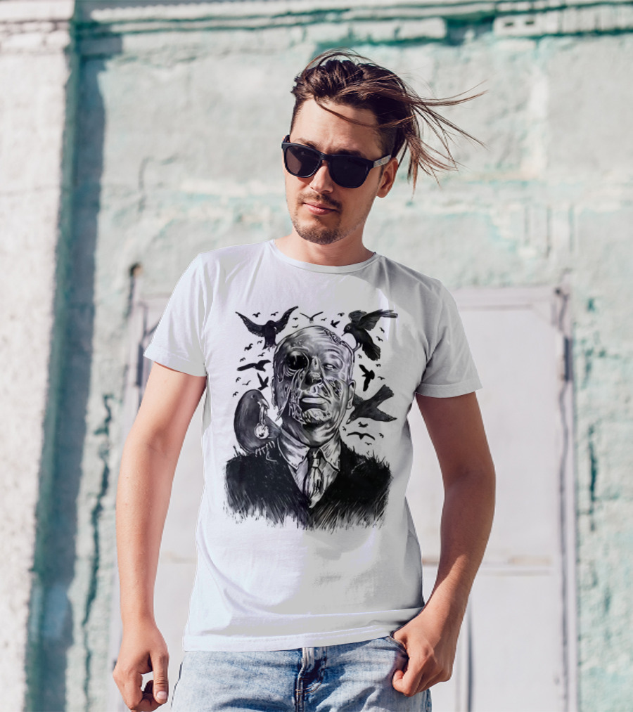 Alfred Hitchcock Birds Attack Horror Halloween Spooky Design T-Shirt