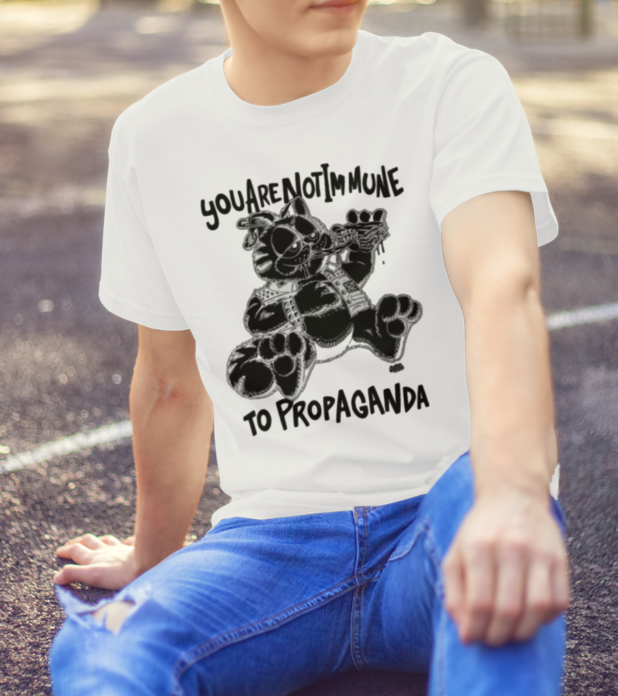 Punkwithacamera Cat With Pizza You Are Not Immune To Propaganda T-Shirt