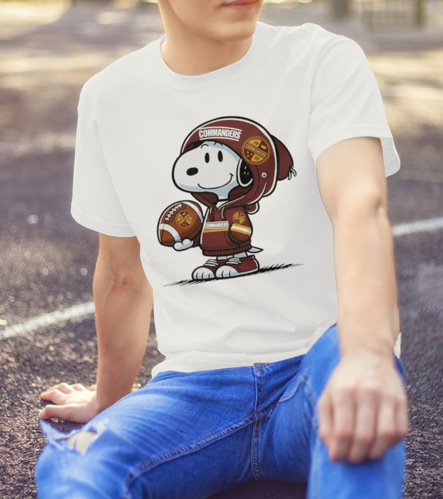 Snoopy In Commanders With Football Washington 1932 W T-Shirt