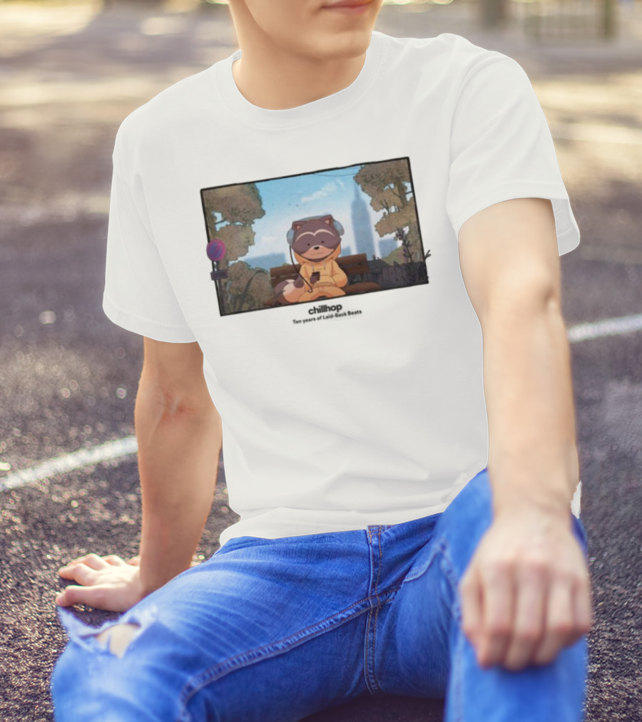 10 Years Of Chillhop Raccoon Listening To Music In Park T-Shirt